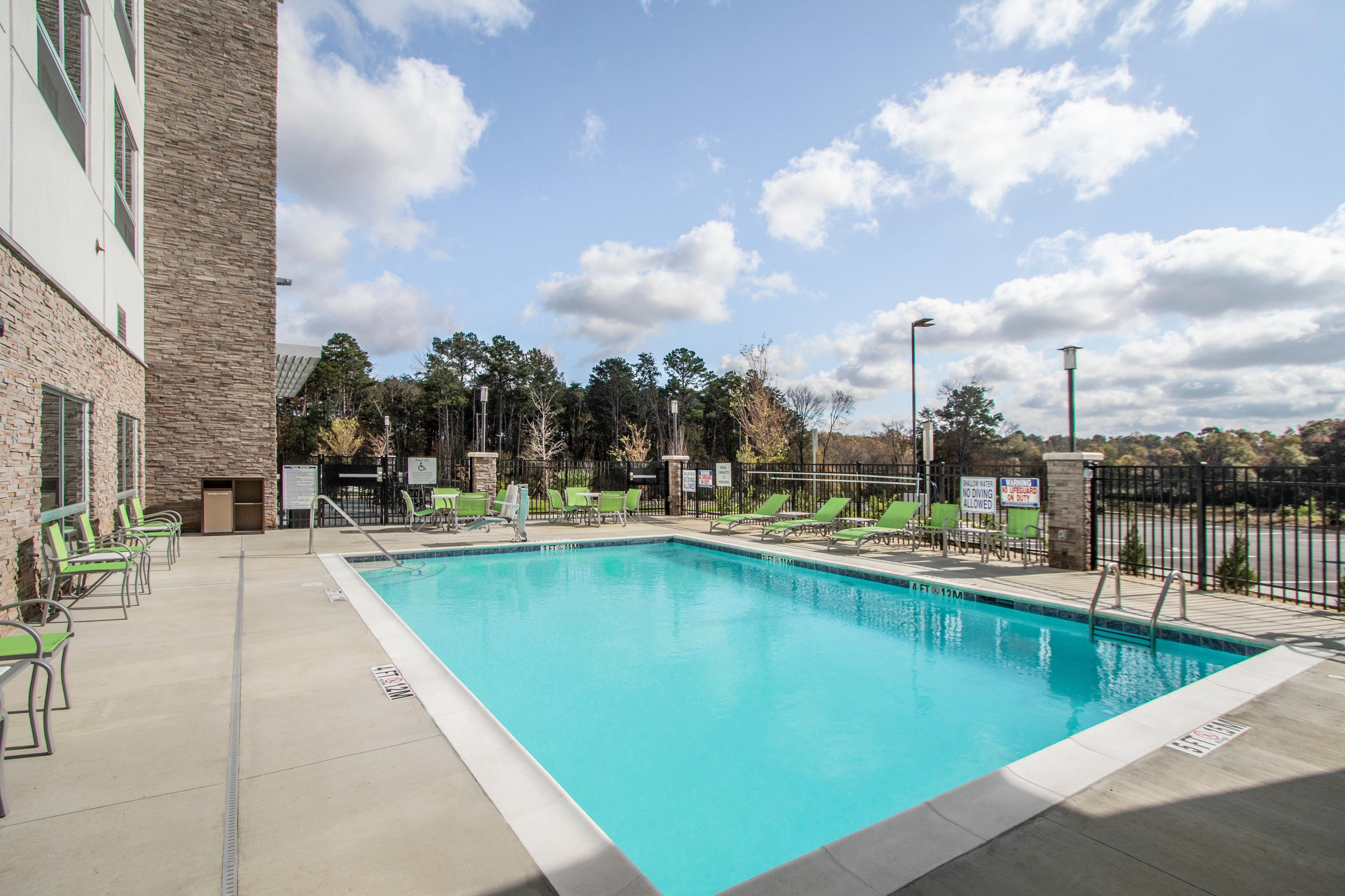 Holiday Inn Express & Suites Charlotte Southwest By Ihg Exteriör bild
